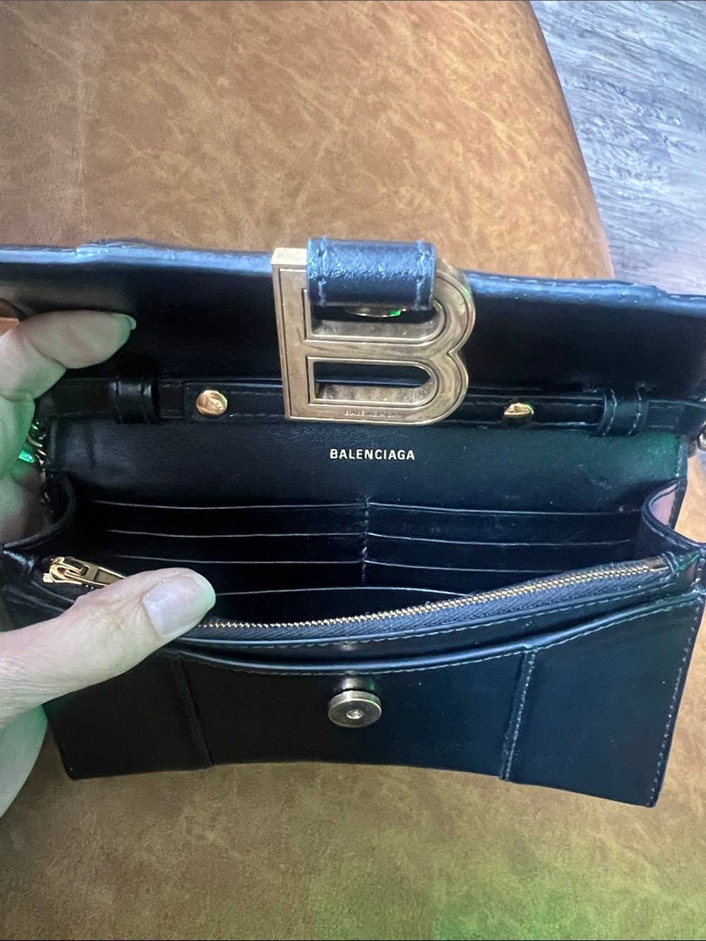 BALENCIAGA Hourglass Crossbody /Antique Gold Chain In Black Calfskin Leather NWT - Picture 12 of 16